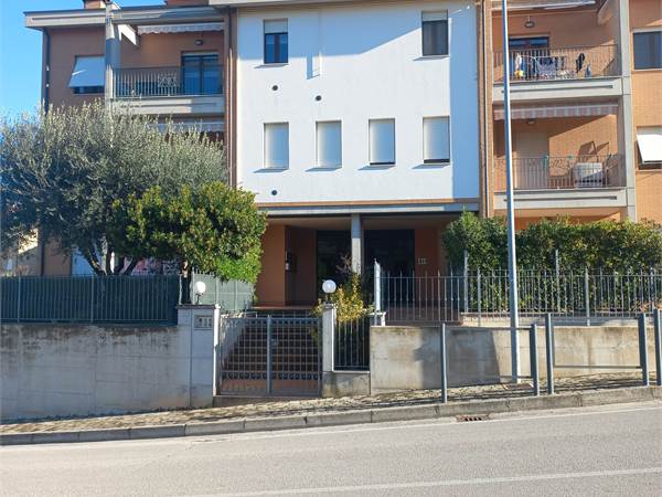 Appartamento 1°Piano mq 64, Garage mq.30 