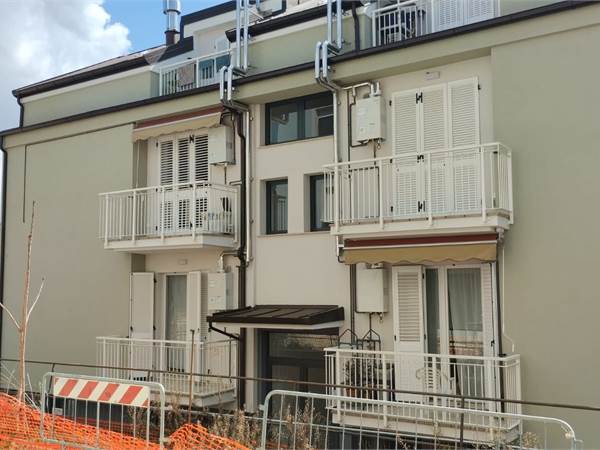 APPARTAMENTO COME NUOVO MQ 115 GARAGE MQ 17